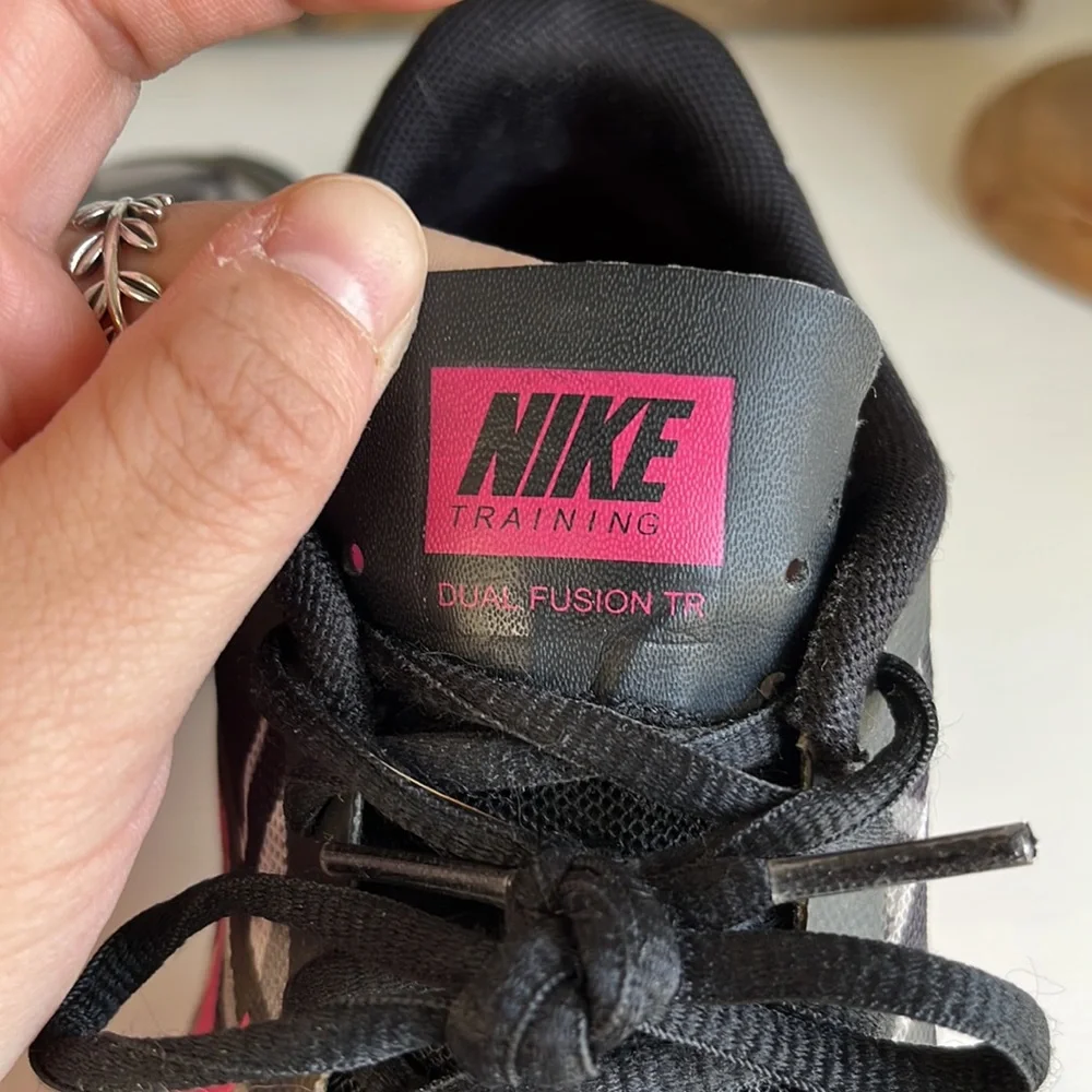 Nike Dual Fusion TR Pink Black Grey Size 7 - Picture 7 of 7